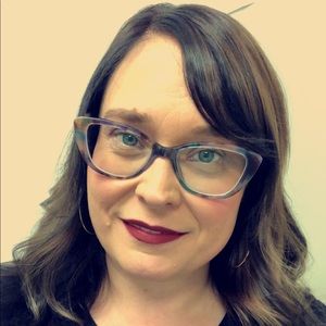 Meet your Posher, Lori